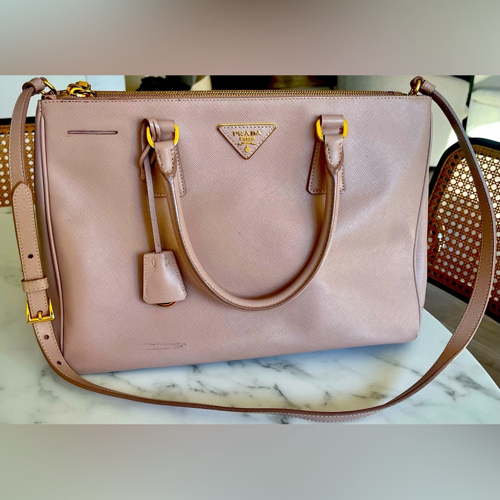Prada Galleria Saffiano pink cream medium cross body bag